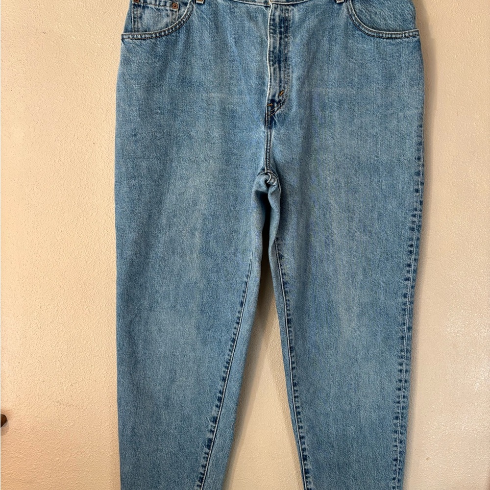 Levi's Light Blue Relaxed Jeans- Retro